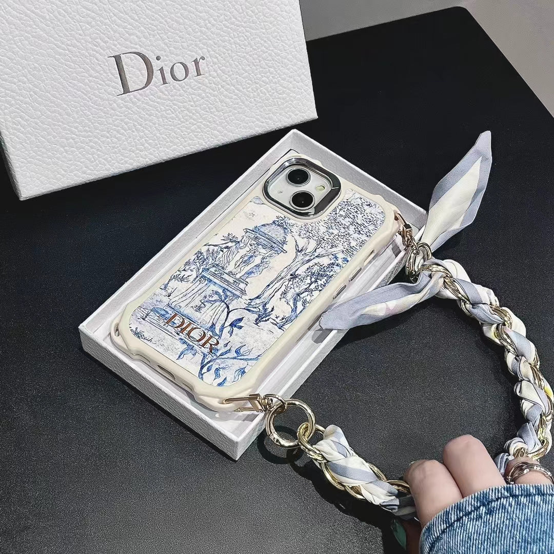 Stylish Phone Case with Detachable Lux Chain