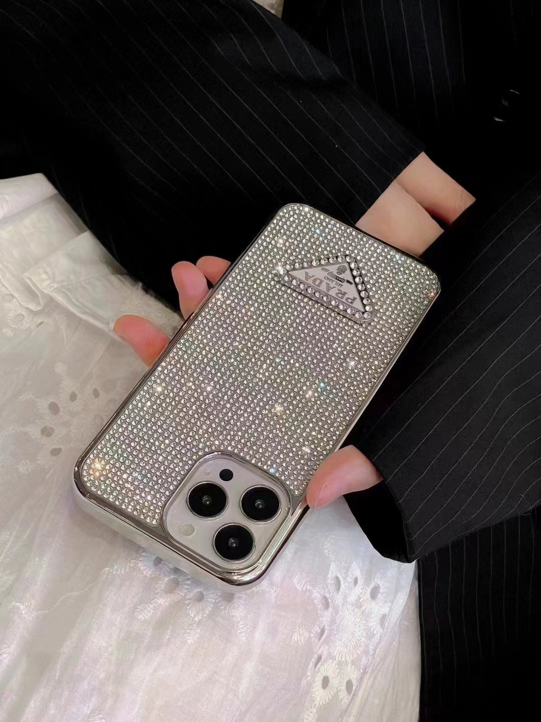 Luxury PR Diamond iPhone Case – Elegant Sparkling Design