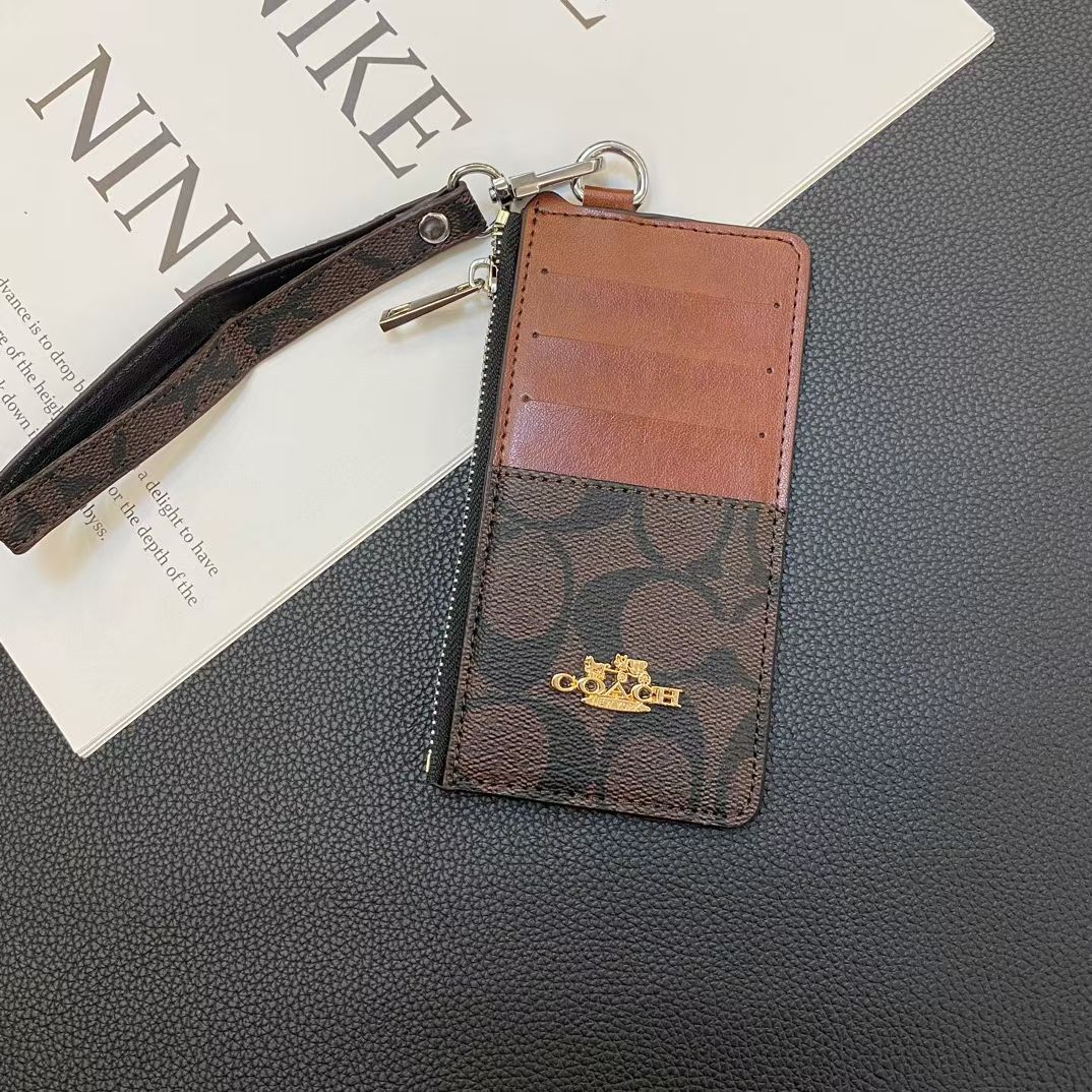Luxury-Inspired Card Holder Wallet – Multi-Slot Zipper Style