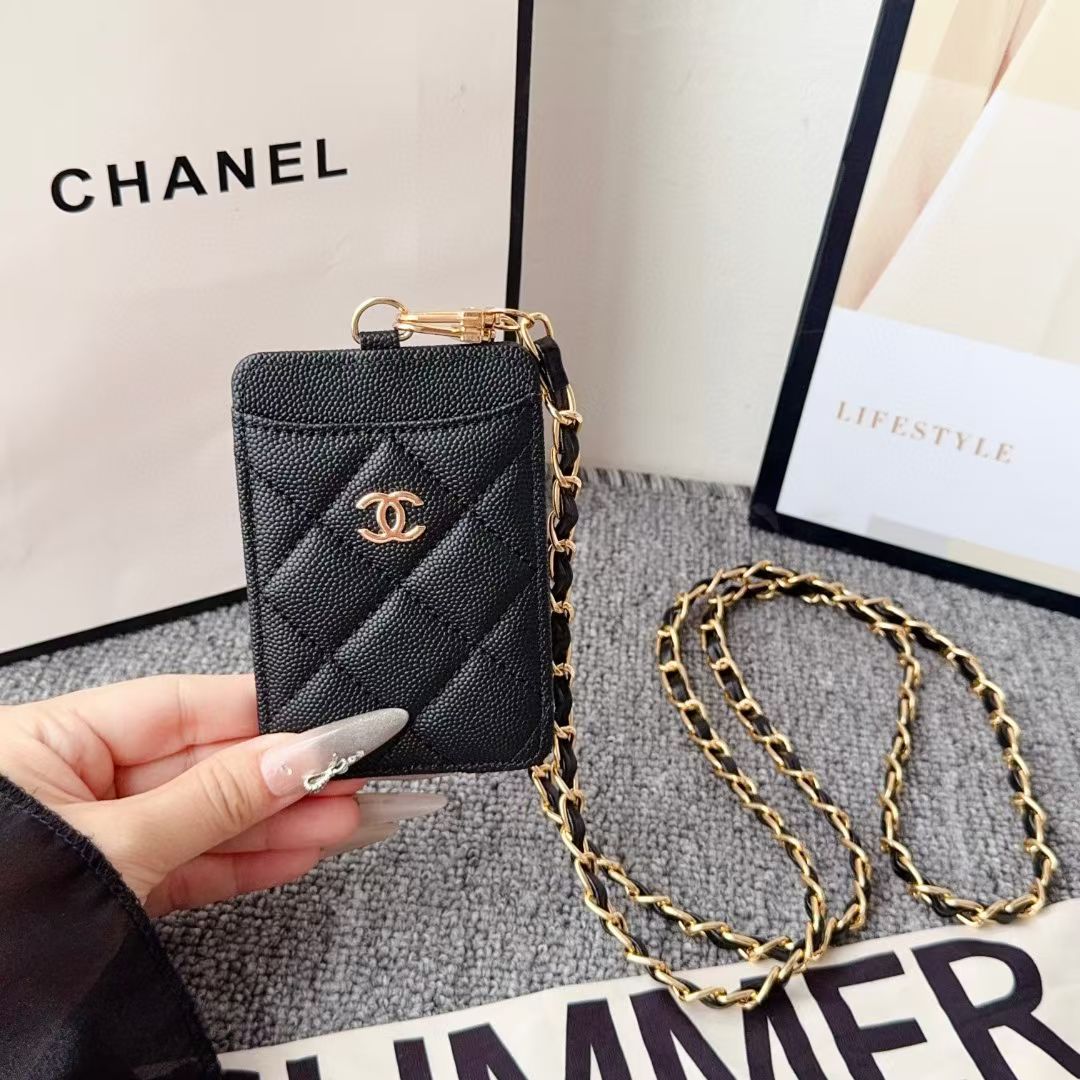 Elegant Quilted Crossbody Mini Card Wallet