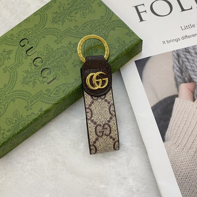 Stylish Gucci Keychain in Luxurious Material and Iconic Branding