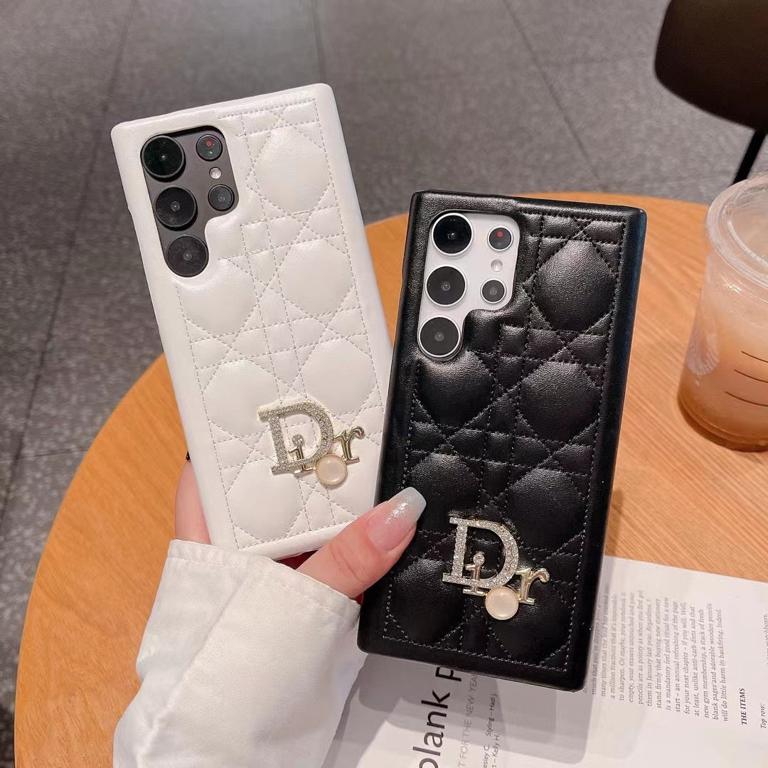 Dior Iconic Fashion Luxury Samsung Case - a blend of style and sophistication