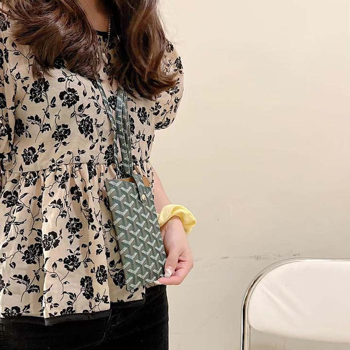 Chevron Pattern Crossbody Phone Bag product image 9 | Easy-Cases