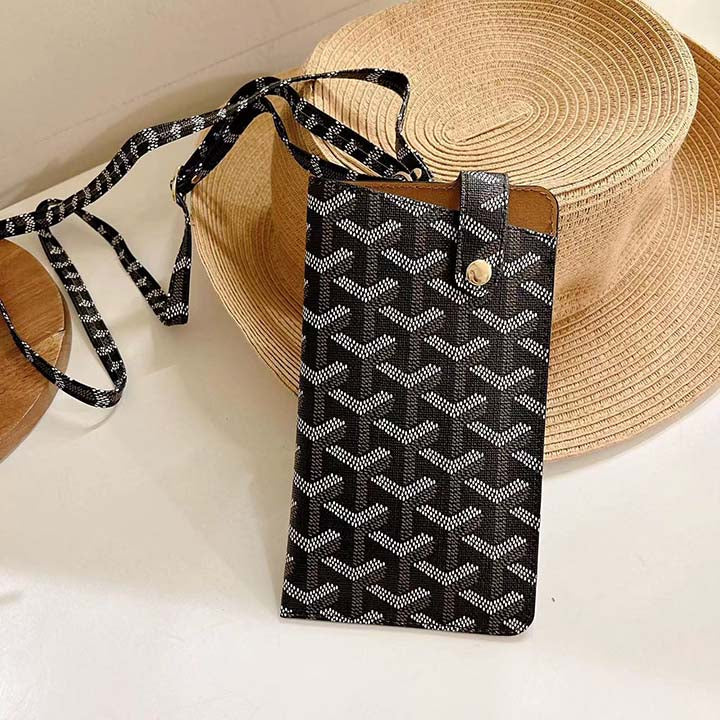 Chevron Pattern Crossbody Phone Bag product image 2 | Easy-Cases