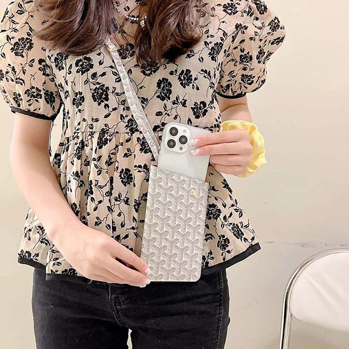 Chevron Pattern Crossbody Phone Bag product image 10 | Easy-Cases
