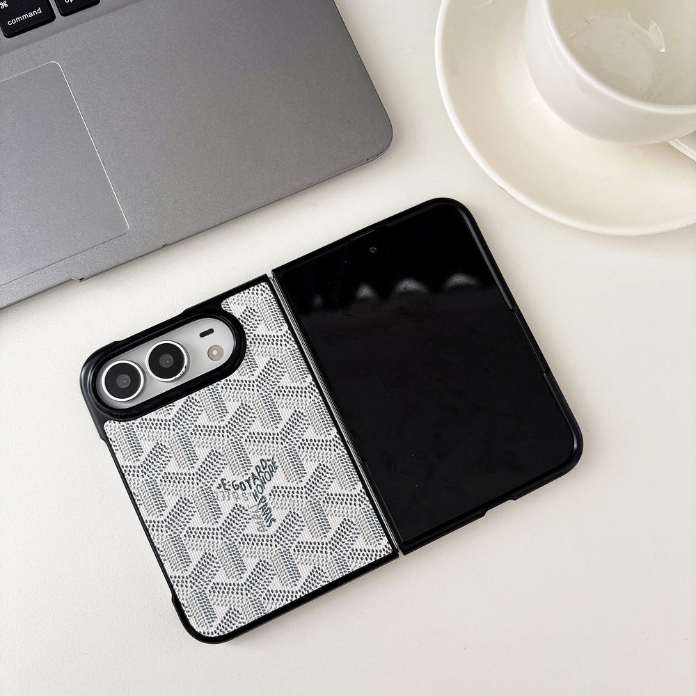 Heart Pattern iPhone Duo Case product image 2 | Easy-Cases