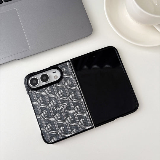 Heart Pattern iPhone Duo Case product image 3 | Easy-Cases