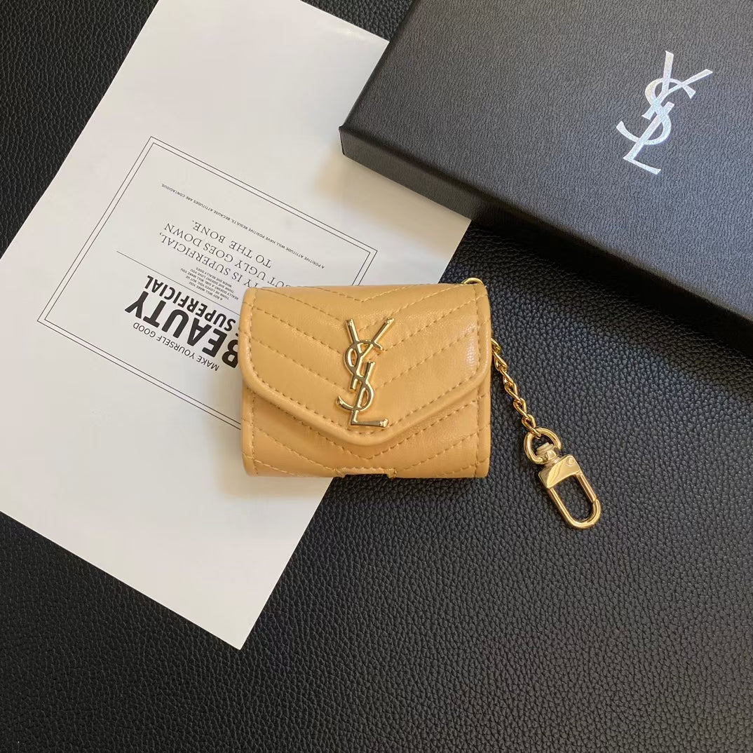 Luxury Quilted AirPods Case with Gold Chain