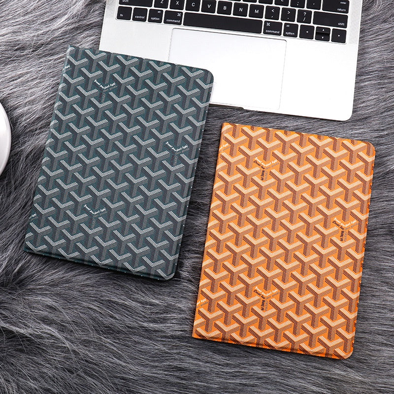 Geometric Pattern Smart iPad Case in Dark Gray