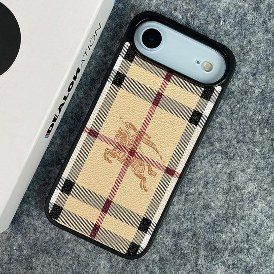 Check Pattern iPhone Case - product image 5 | Easy-Cases