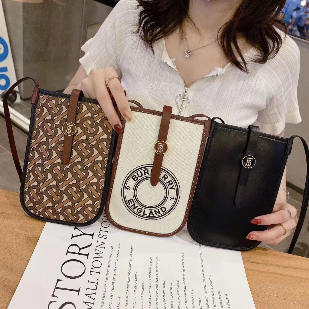Check Pattern Mini Crossbody Phone Bag - Black | Easy-Cases