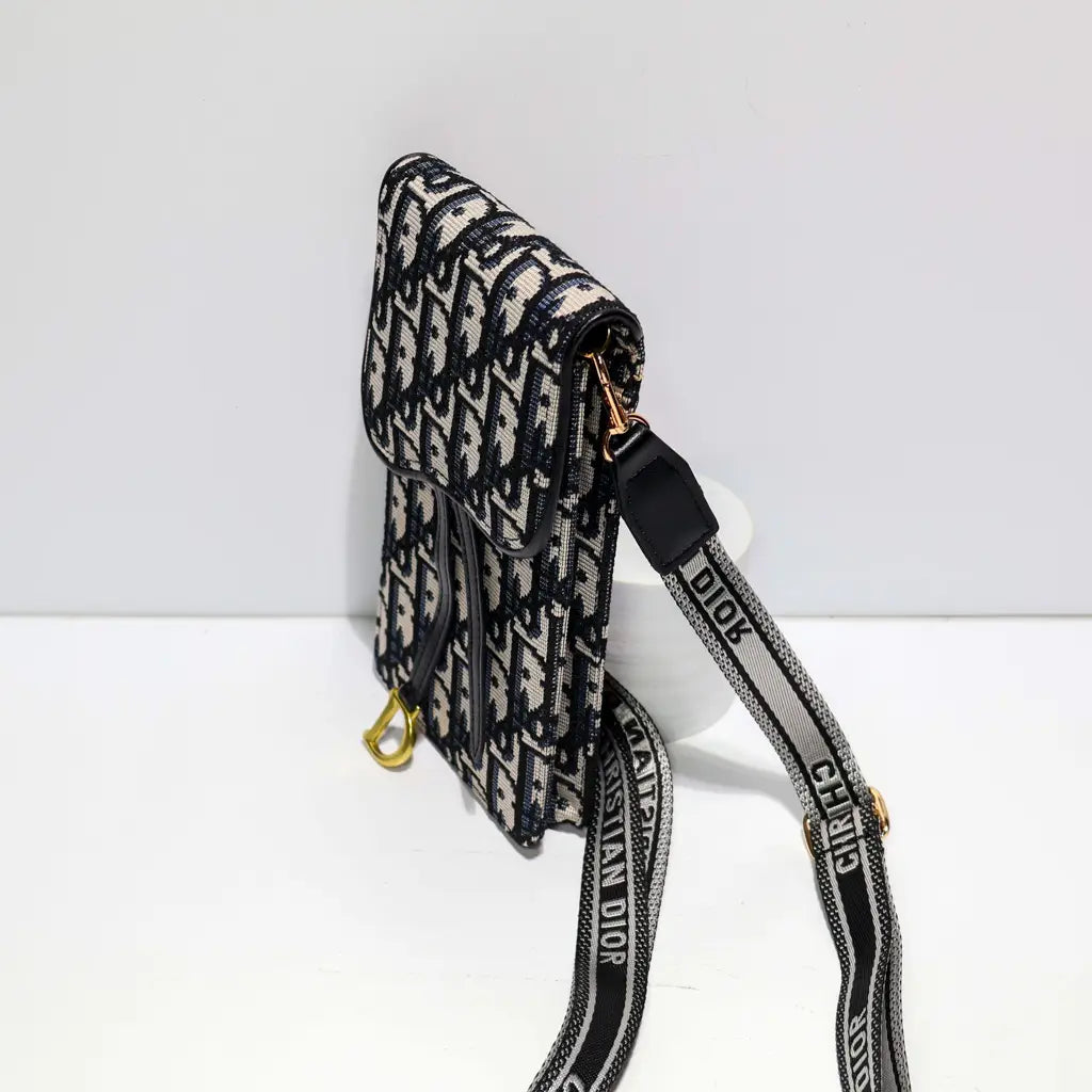 Textured Vertical Phone and Card Bag product image 3 | Easy-Cases