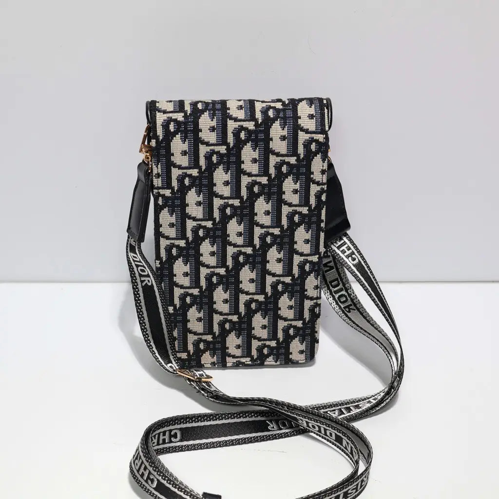 Textured Vertical Phone and Card Bag product image 4 | Easy-Cases