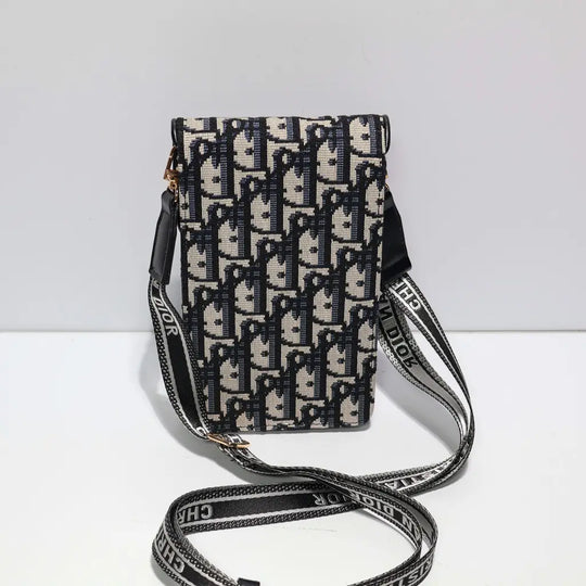 Textured Vertical Phone and Card Bag product image 4 | Easy-Cases