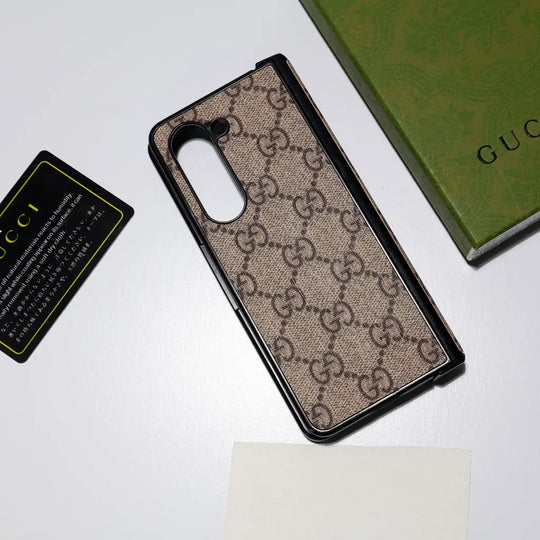 Classic Pattern Z Fold Case product image 4 | Easy-Cases