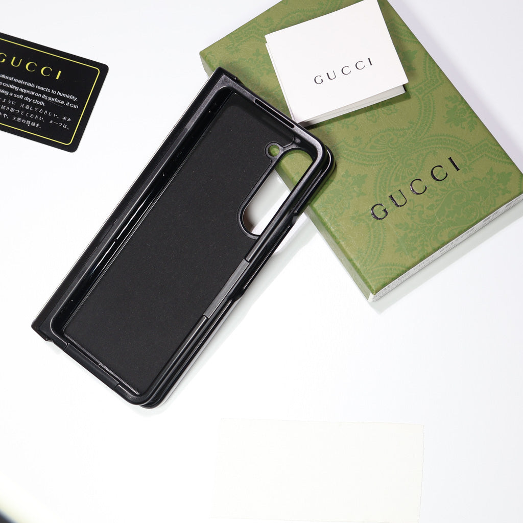 Classic Pattern Z Fold Case product image 8 | Easy-Cases