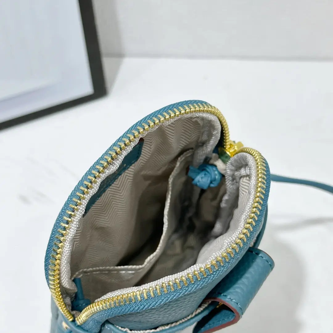 Small Equestrian Crossbody Phone Bag product image 3 | Easy-Cases