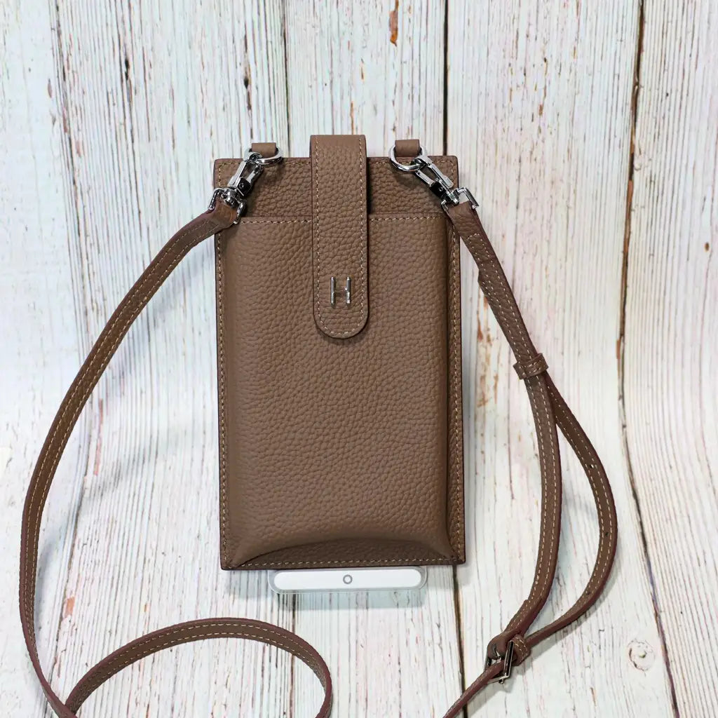 Equestrian Crossbody Phone Clutch - Cooper | Easy-Cases