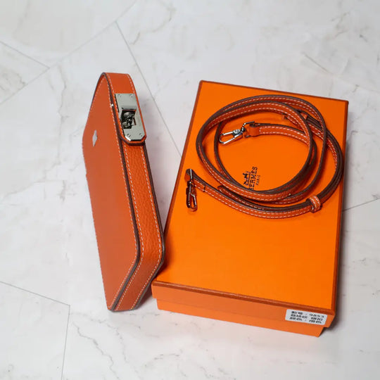 Structured Universal Phone Bag product image 8 | Easy-Cases