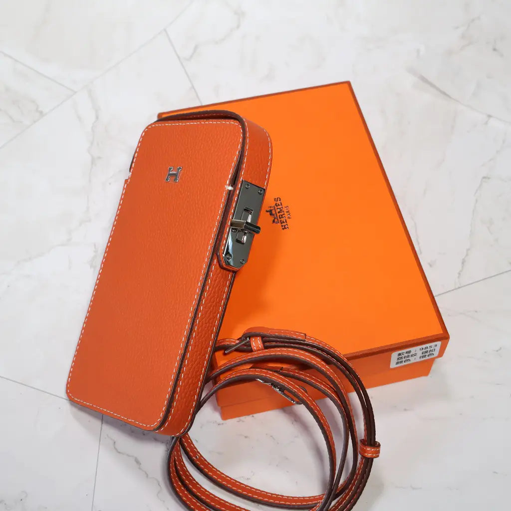 Structured Universal Phone Bag product image 10 | Easy-Cases