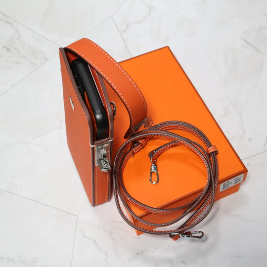 Structured Universal Phone Bag product image 6 | Easy-Cases