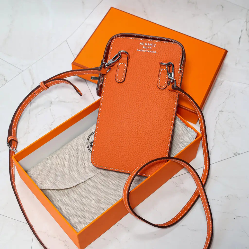 Structured Universal Phone Bag product image 3 | Easy-Cases