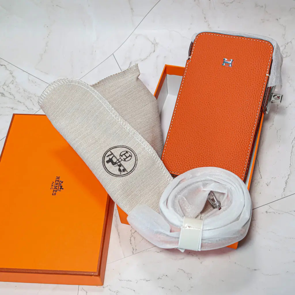 Structured Universal Phone Bag product image 11 | Easy-Cases
