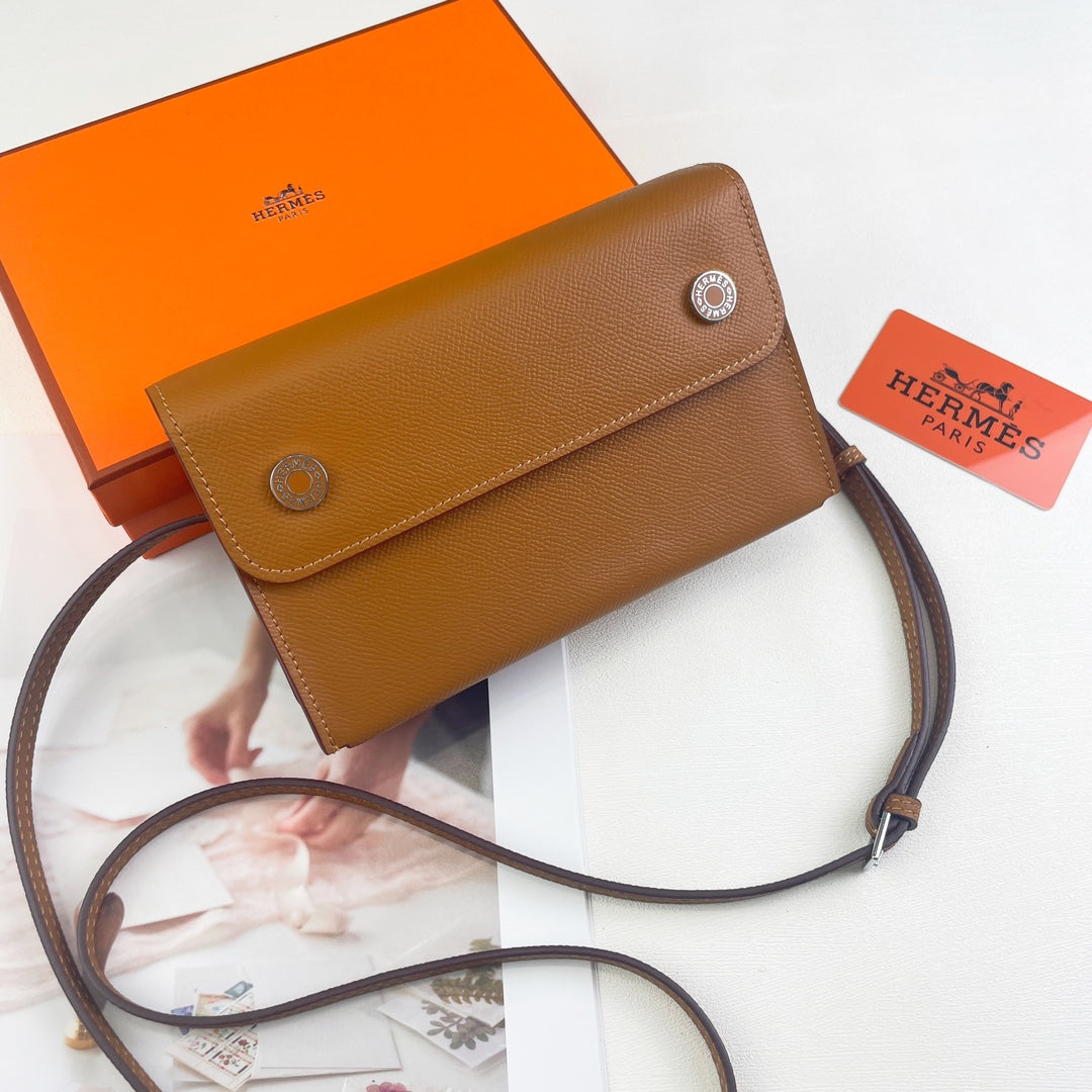 Soft Equestrian Crossbody Phone Bag product image 20 | Easy-Cases