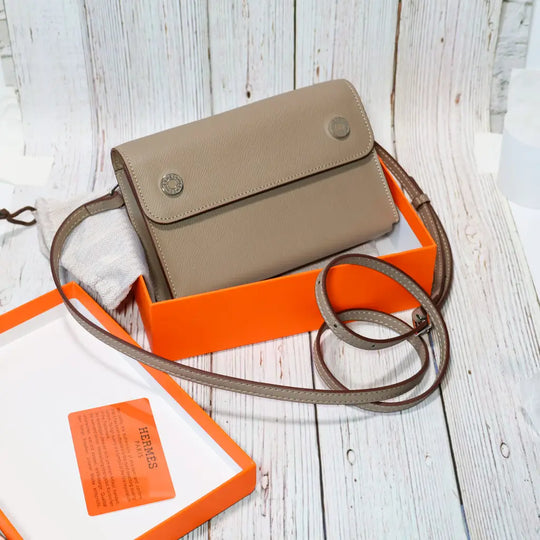 Soft Equestrian Crossbody Phone Bag - Black | Easy-Cases