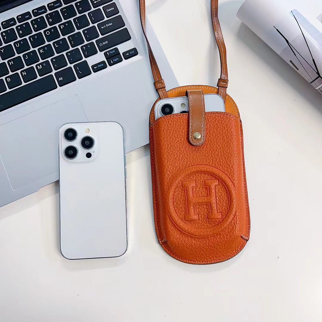 Universal Structured Crossbody Phone Bag product image 9 | Easy-Cases