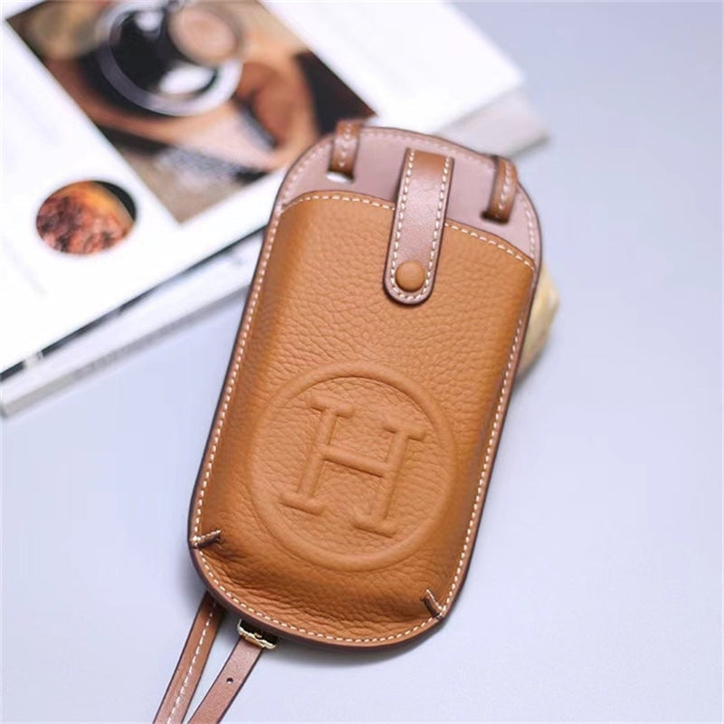 Universal Structured Crossbody Phone Bag product image 3 | Easy-Cases