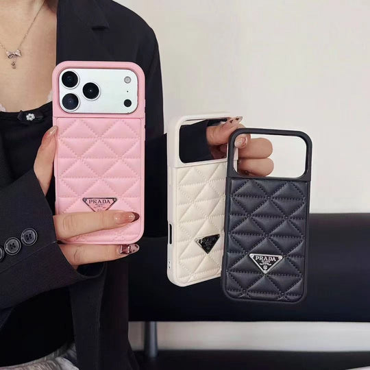 Triangle Quilted iPhone Case - product image 6 | Easy-Cases