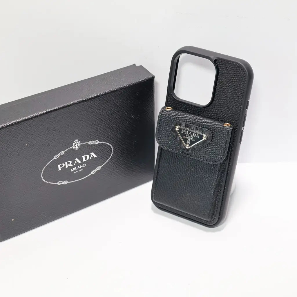 Triangle Card Holder iPhone Case product image 2 | Easy-Cases