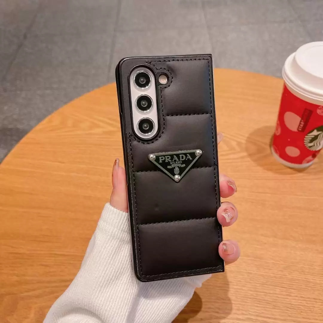 Puffer Z Fold Case product image 8 | Easy-Cases