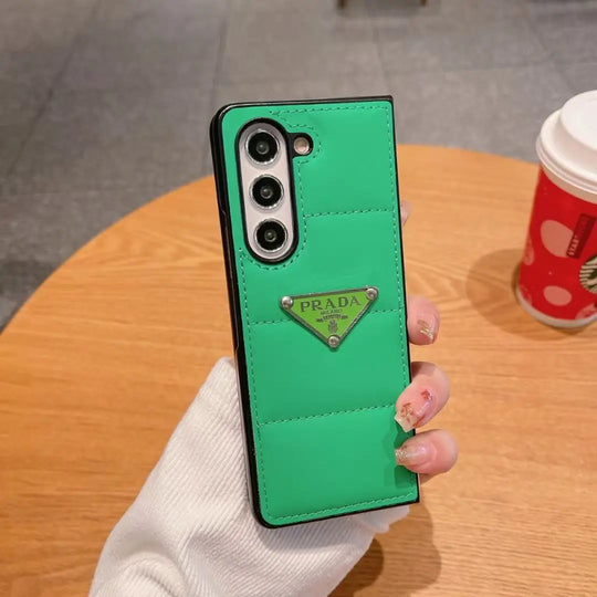Puffer Z Fold Case product image 6 | Easy-Cases