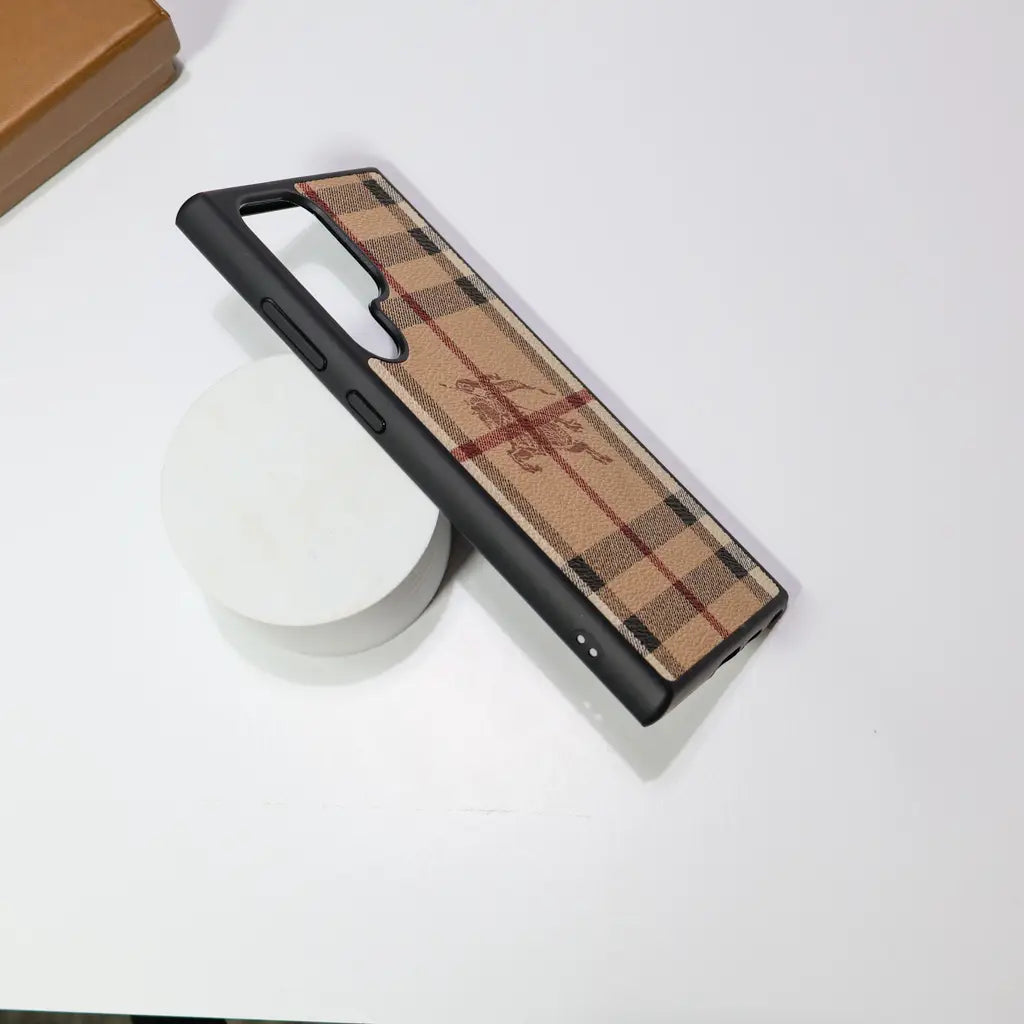 Check Pattern Galaxy Case product image 4 | Easy-Cases