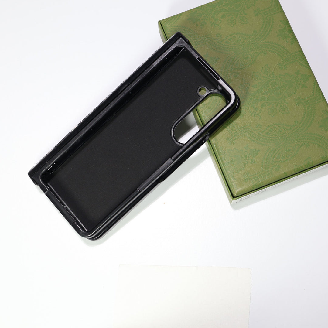 Oblique Slim Z Fold Case product image 3 | Easy-Cases