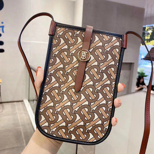 BURBERRY スマホケース ショルダー 8040876 ベージュ バーバリースマホバッグ 全機種に対応 Google iPhone Xperia